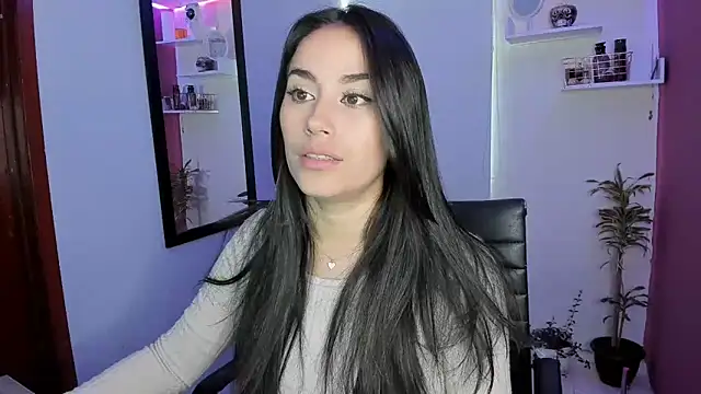 Snapshot of _sulmatevans_ chatting on 23, 2, 2025 sulmatevans online show from 23, 2, 2025