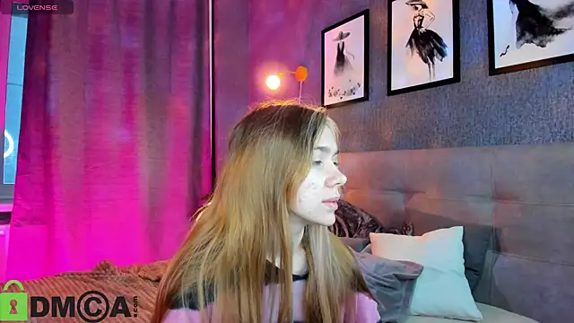 Lesi Moonie01 online show from 12, 10, 2025