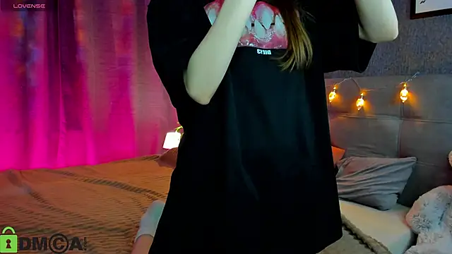 Lesi Moonie01 online show from 21, 12, 2025