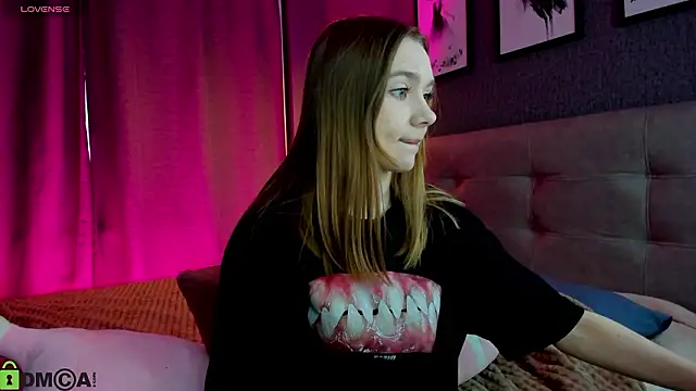 Lesi Moonie01 online show from 18, 3, 2026