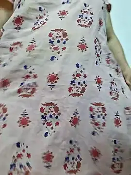 cutiecatty21 online show from 17, 4, 2026