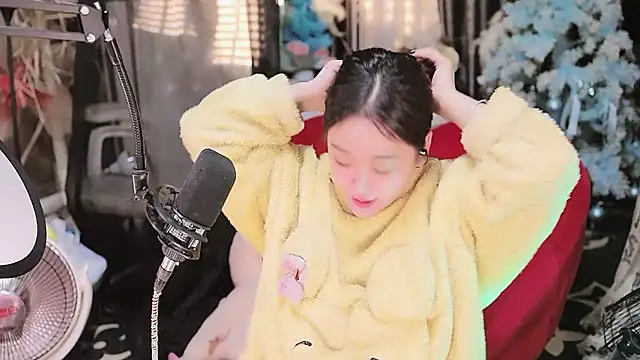 Missy Nana21 online show from 8, 11, 2025