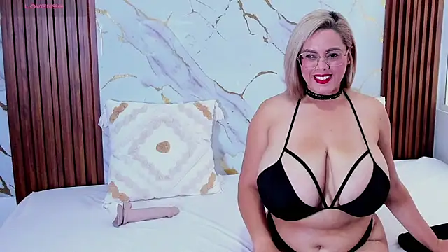 AdelyGinn online show from 19, 1, 2026