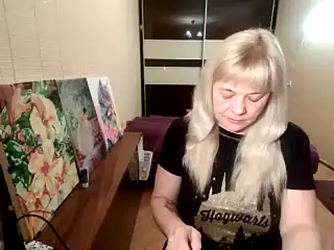 Snapshot of Lia_Laguna77 chatting on 3, 2, 2025 Lia Laguna77 online show from 3, 2, 2025