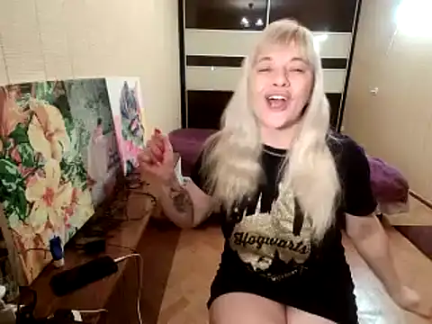 Snapshot of Lia_Laguna77 chatting on 4, 2, 2025 Lia Laguna77 online show from 4, 2, 2025