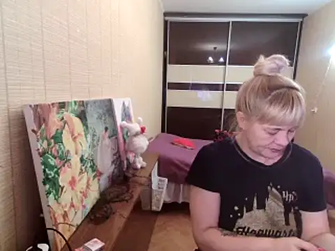 Snapshot of Lia_Laguna77 chatting on 19, 2, 2025 Lia Laguna77 online show from 19, 2, 2025