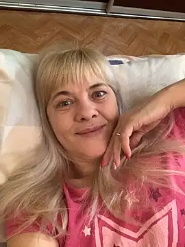 Snapshot of Lia_Laguna77 chatting on 25, 2, 2025 Lia Laguna77 online show from 25, 2, 2025