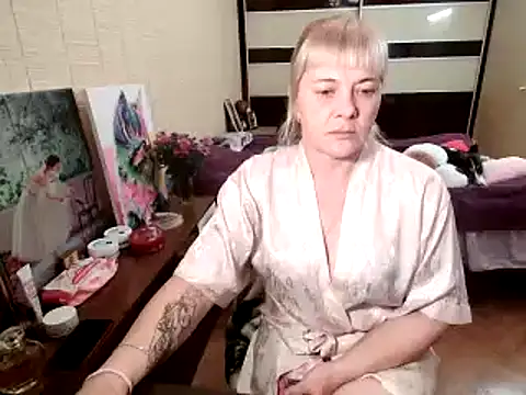 Snapshot of Lia_Laguna77 chatting on 4, 10, 2025 Lia Laguna77 online show from 4, 10, 2025
