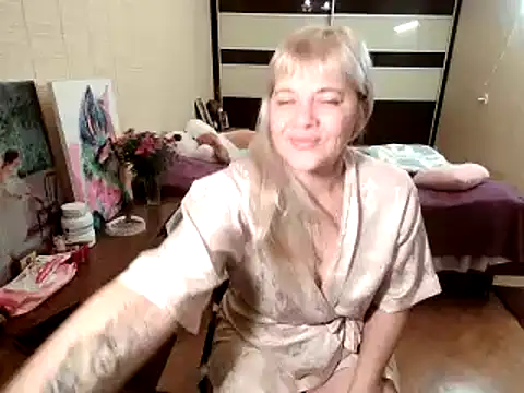 Snapshot of Lia_Laguna77 chatting on 5, 10, 2025 Lia Laguna77 online show from 5, 10, 2025
