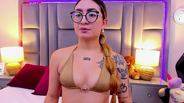 AmbarSantany online show from 9, 9, 2025