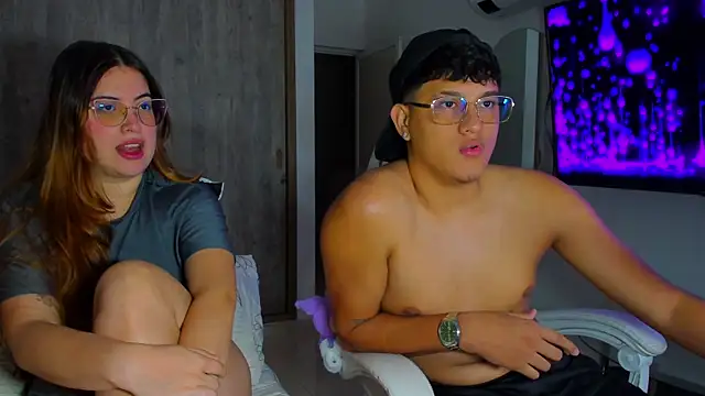 Snapshot of kittyandrick chatting on 11, 4, 2026 kittyandrick online show from 11, 4, 2026