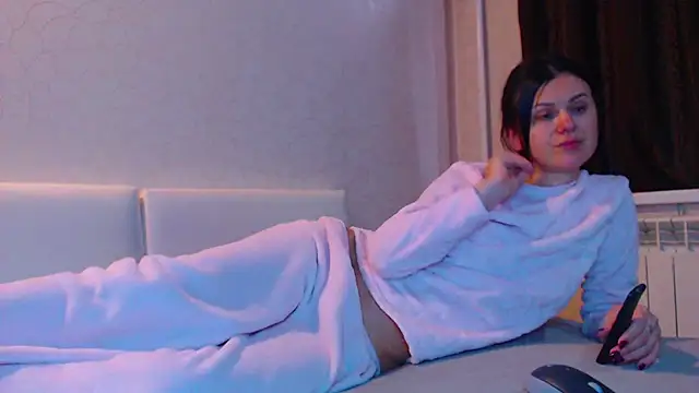 Snapshot of LeggyLover90 chatting on 2, 12, 2025 LeggyLover90 online show from 2, 12, 2025