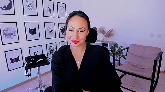CassiooPeia online show from 7, 12, 2024