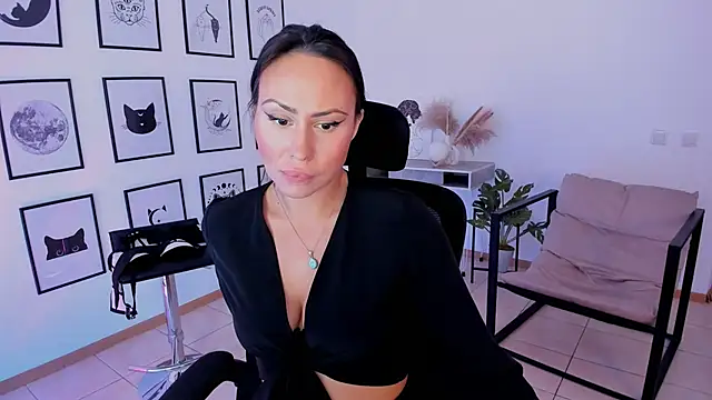 CassiooPeia online show from 7, 12, 2024