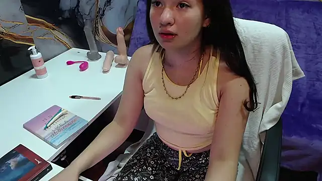 lilimini032 online show from 22, 2, 2025