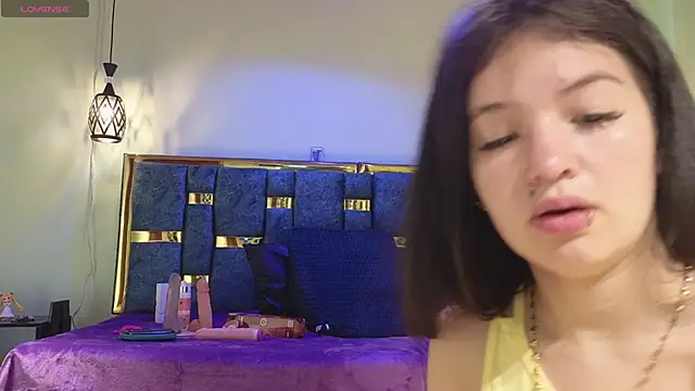 lilimini032 online show from 3, 3, 2025