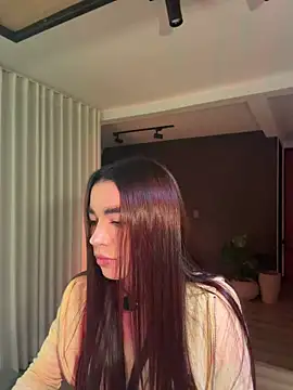 carolynnetrujillo online show from 11, 7, 2026