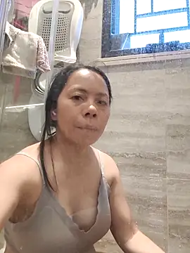 Snapshot of doggiepossession chatting on 17, 11, 2025 doggiepossession online show from 17, 11, 2025