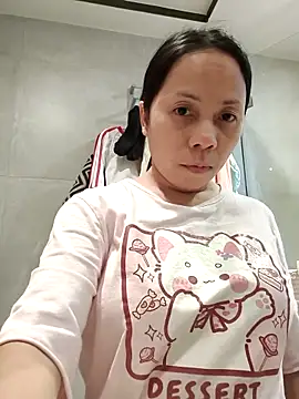 Snapshot of doggiepossession chatting on 19, 11, 2025 doggiepossession online show from 19, 11, 2025