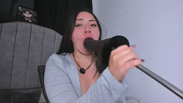 Mariana Castro9 online show from 7, 7, 2026