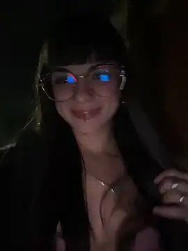 Snapshot of VioletaSubmissive chatting on 8, 1, 2025 VioletaSubmissive online show from 8, 1, 2025