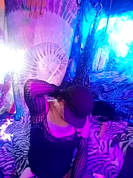 Snapshot of Boo-boo_kittyfux chatting on 11, 12, 2024 Boo-boo kittyfux online show from 11, 12, 2024