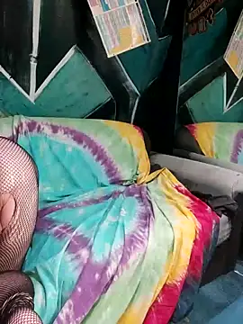 Snapshot of Boo-boo_kittyfux chatting on 9, 9, 2025 Boo-boo kittyfux online show from 9, 9, 2025