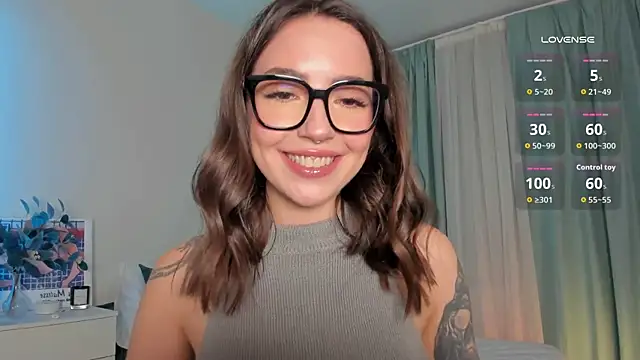 Snapshot of Oh_My_Dianee chatting on 23, 10, 2025 Oh My Dianee online show from 23, 10, 2025