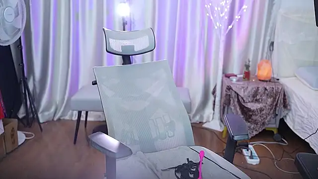 nono babyy online show from 13, 2, 2026