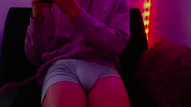 Snapshot of Vlad230323 chatting on 22, 11, 2025 Vlad230323 online show from 22, 11, 2025