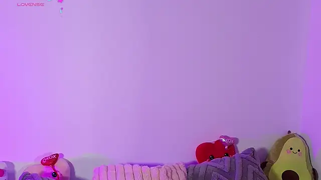 Snapshot of CheryelFox chatting on 15, 10, 2025 CheryelFox online show from 15, 10, 2025