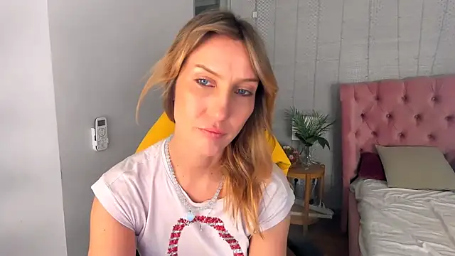 ElizaMayers online show from 11, 3, 2026