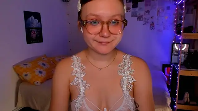 Snapshot of leazy_peazy chatting on 3, 12, 2025 leazy peazy online show from 3, 12, 2025