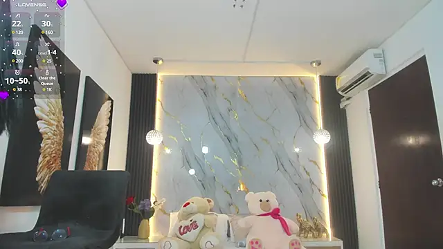 estephany doll online show from 14, 3, 2025