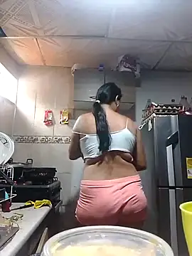 Snapshot of lupita_2023 chatting on 4, 3, 2025 lupita 2023 online show from 4, 3, 2025