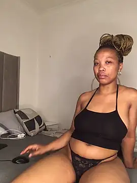 Snapshot of SZA_Doja chatting on 2, 12, 2024 SZA Doja online show from 2, 12, 2024