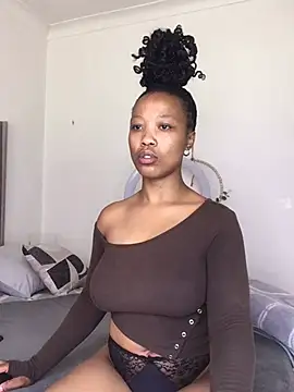 Snapshot of SZA_Doja chatting on 3, 1, 2025 SZA Doja online show from 3, 1, 2025