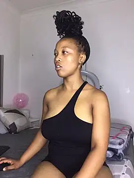 Snapshot of SZA_Doja chatting on 9, 1, 2025 SZA Doja online show from 9, 1, 2025