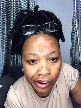 Snapshot of SZA_Doja chatting on 12, 9, 2025 SZA Doja online show from 12, 9, 2025