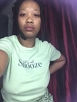 Snapshot of SZA_Doja chatting on 14, 9, 2025 SZA Doja online show from 14, 9, 2025