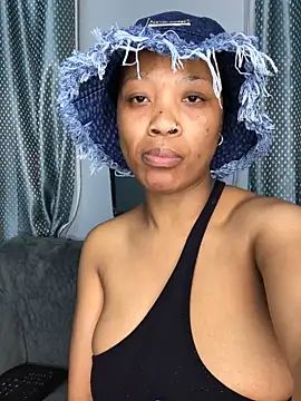 Snapshot of SZA_Doja chatting on 23, 9, 2025 SZA Doja online show from 23, 9, 2025