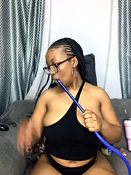 Snapshot of SZA_Doja chatting on 29, 9, 2025 SZA Doja online show from 29, 9, 2025