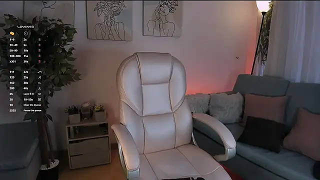 Snapshot of aisha_bx chatting on 1, 12, 2025 aisha bx online show from 1, 12, 2025