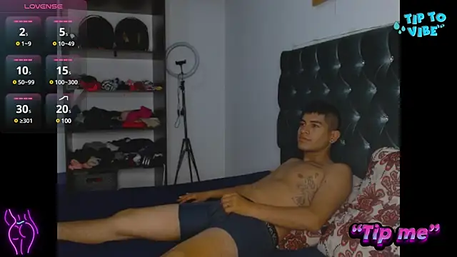 Snapshot of AntonellaAndNoah chatting on 7, 2, 2025 AntonellaAndNoah online show from 7, 2, 2025