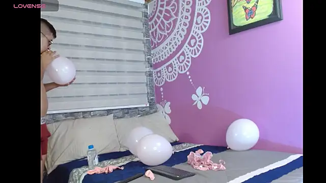 Snapshot of AntonellaAndNoah chatting on 9, 1, 2026 AntonellaAndNoah online show from 9, 1, 2026