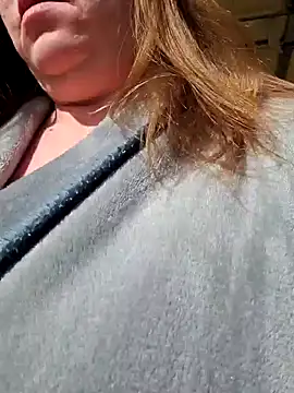 MsShelby40 online show from 25, 1, 2025