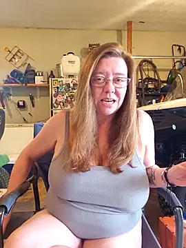 MsShelby40 online show from 17, 4, 2026