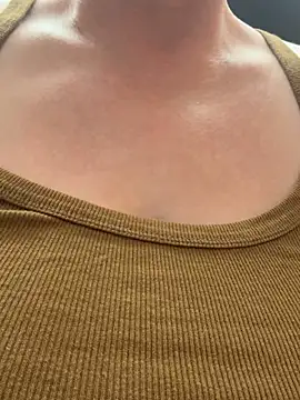 Snapshot of Big-Tits-McGee chatting on 18, 11, 2025 Big-Tits-McGee online show from 18, 11, 2025