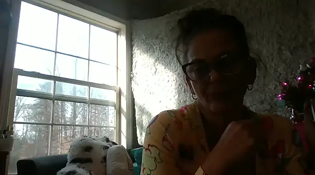 Snapshot of TopazVixen chatting on 17, 12, 2024 TopazVixen online show from 17, 12, 2024