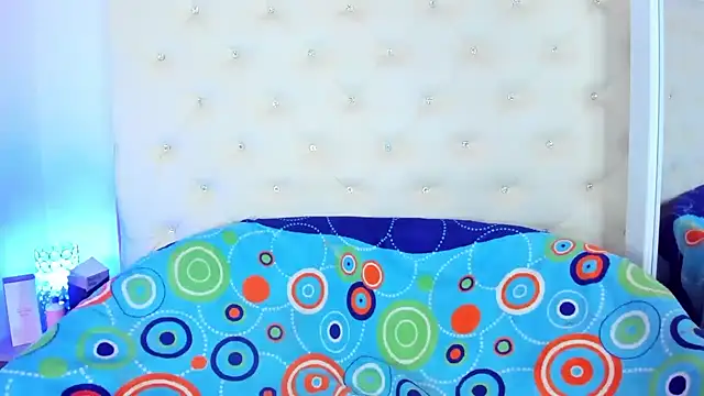 Snapshot of sophie_pariss chatting on 7, 2, 2025 sophie pariss online show from 7, 2, 2025